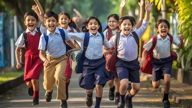 பள்ளிகளுக்கு 3 நாள்கள் தொடர் விடுமுறை: தமிழக அரசு அறிவிப்பு