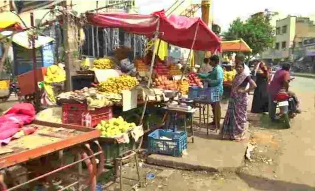 చిరు వ్యాపారులకు క్రెడిట్ కార్డులు.. రూ.30 వేల వరకు!