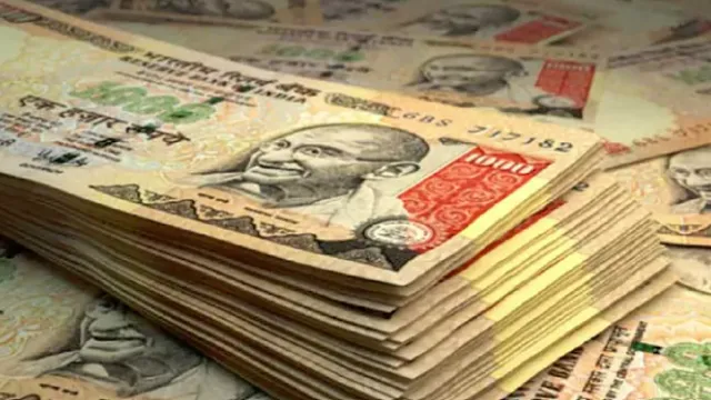 రూ.1.38 కోట్ల పాత నోట్లు స్వాధీనం.. 8 మంది అరెస్ట్