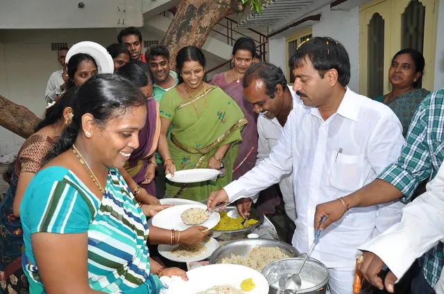 వినాయక అన్నదానాలు తెలుసుకునేందుకు వెబ్‌సైట్
