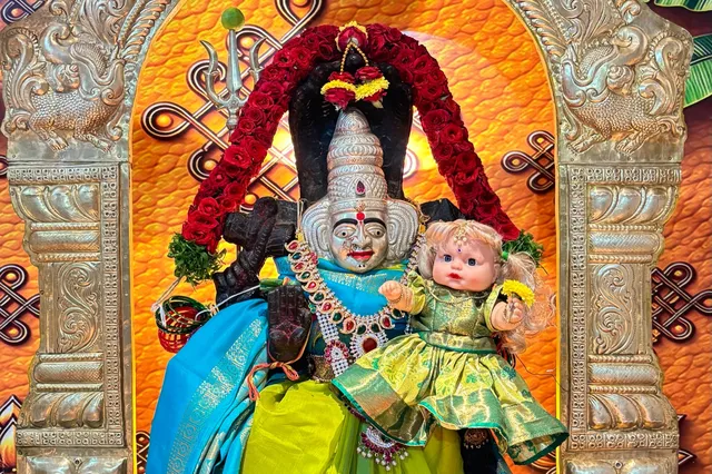 శరన్నవరాత్రి వేడుకలు: బాలా త్రిపుర సుందరి దేవికి భక్తుల పూజలు శరన్నవరాత్రి వేడుకలు: బాలా త్రిపుర సుందరి దేవికి భక్తుల పూజలు