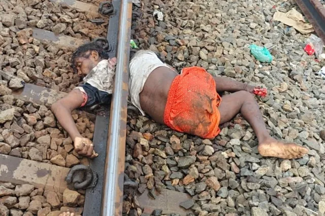 రైలు నుంచి జారిపడి గుర్తుతెలియని వ్యక్తి మృతి
