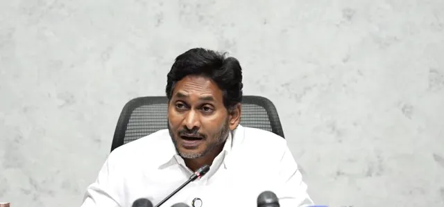 2025 మెగా డీఎస్సీ కాదు.. దగా డీఎస్సీ: జగన్‌