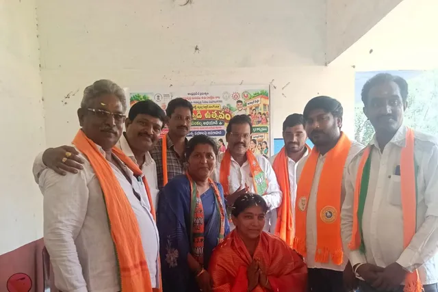 పోతవరం లో అంగన్ కా ఉత్సవ కార్యక్రమం పోతవరం లో అంగన్ కా ఉత్సవ కార్యక్రమం