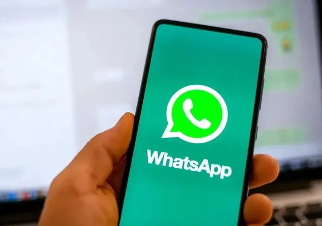 వాట్సాప్లో 'గెస్ట్ కాలింగ్' ఫీచర్.. అకౌంట్ లేనివారూ కాల్లో చేరవచ్చు వాట్సాప్లో 'గెస్ట్ కాలింగ్' ఫీచర్.. అకౌంట్ లేనివారూ కాల్లో చేరవచ్చు