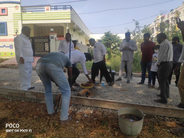 సీసీ రోడ్డు శంకుస్థాపన