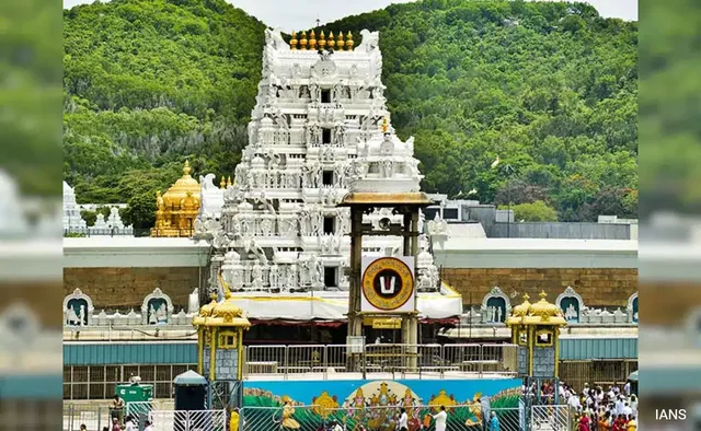 తిరుమల శ్రీవారి సర్వదర్శనానికి 8 గంటల సమయం