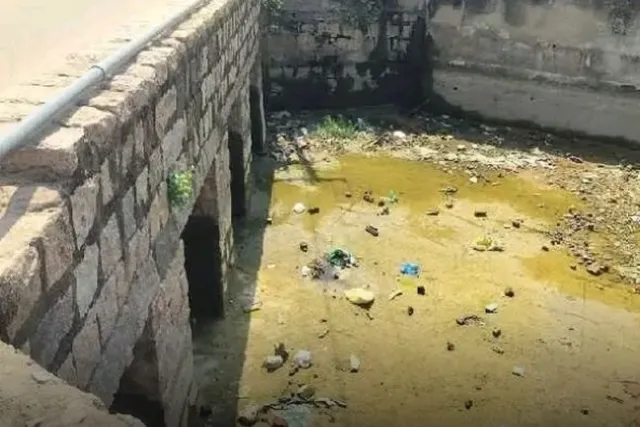 అధికార యంత్రాంగం నీటిని విడుదల చేయలి