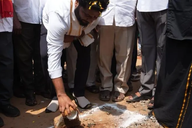 గొడుగుపేటలో రూ. 1.08 కోట్ల రోడ్డు నిర్మాణానికి ఎమ్మెల్యే శంకుస్థాపన గొడుగుపేటలో రూ. 1.08 కోట్ల రోడ్డు నిర్మాణానికి ఎమ్మెల్యే శంకుస్థాపన