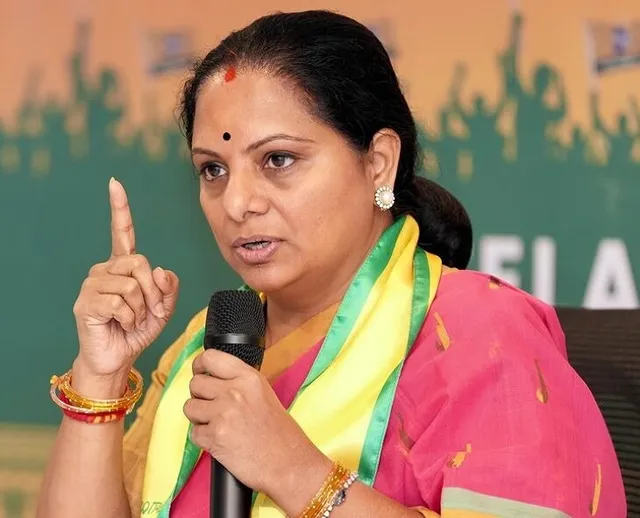 నాతో పెట్టుకోవద్దు.. KTRకు కవిత వార్నింగ్