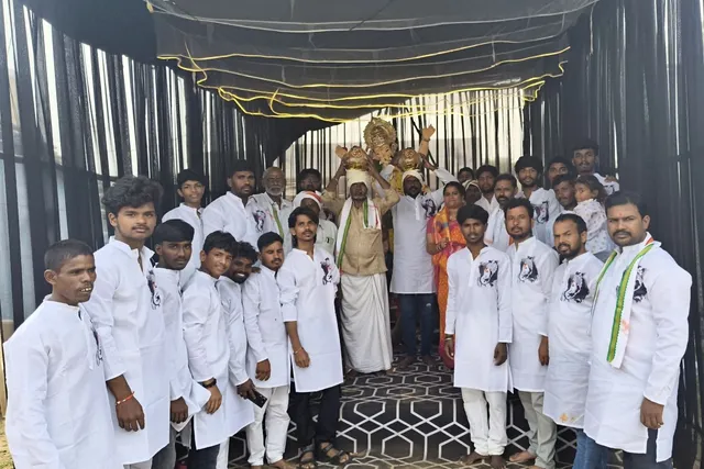 రజక సంఘం ఆధ్వర్యంలో అంగరంగ వైభవంగా వినాయకుని శోభాయాత్ర రజక సంఘం ఆధ్వర్యంలో అంగరంగ వైభవంగా వినాయకుని శోభాయాత్ర