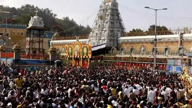 Devotees flocking to Tirumala