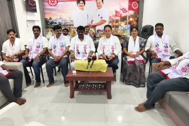 జనసేన నాయకుడు పివిఎల్ నరసింహారాజు విలేకరుల సమావేశం