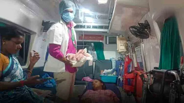 ஆம்புலன்ஸிலேயே பிறந்த பெண் குழந்தை.. உதவியாளருக்கு பாராட்டு