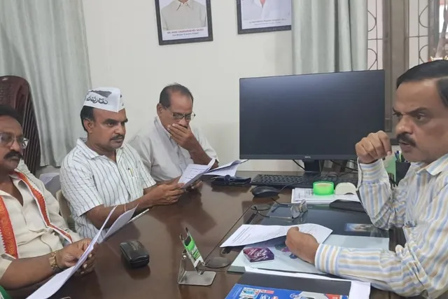రాజకీయ పార్టీల ప్రతినిధులతో ఆర్డీవో సమావేశం