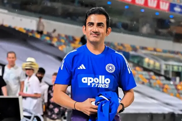సైన్యంలో చేరాలనుకున్న గంభీర్.. రంజీ సెంచరీతో మారిన జీవితం