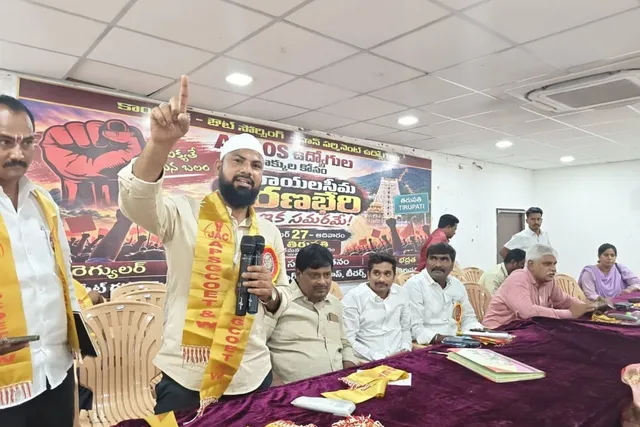 ఔట్సోర్సింగ్ ఉద్యోగులకు రెగ్యులర్ చేయాలి: రఫీ