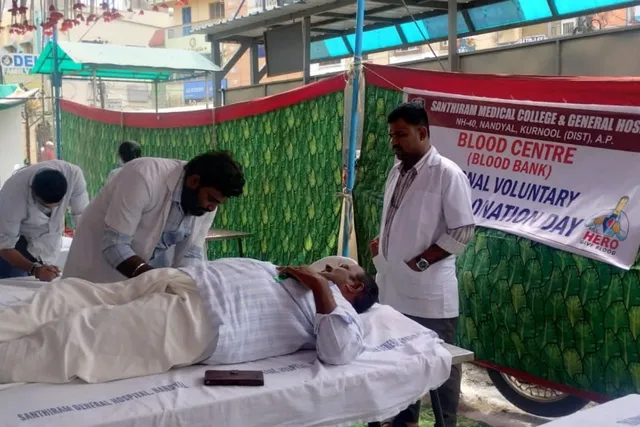 శ్రీకృష్ణ దేవరాయలు విగ్రహవిష్కరణ సందర్బంగా రక్తదాన శిబిరం శ్రీకృష్ణ దేవరాయలు విగ్రహవిష్కరణ సందర్బంగా రక్తదాన శిబిరం