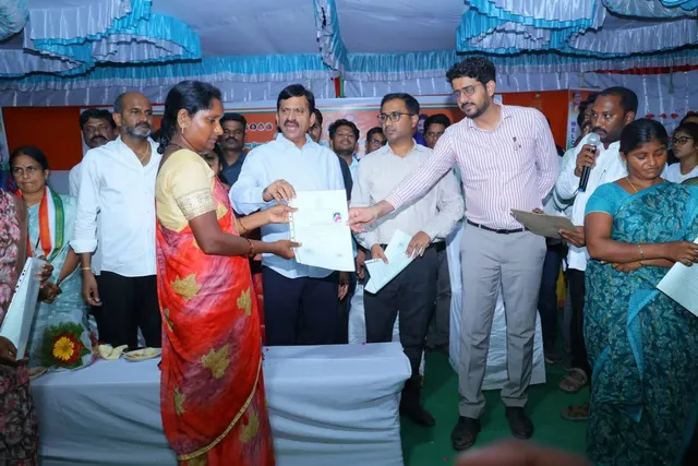 పేదల సొంతింటి కల కాంగ్రెస్‌తోనే సాధ్యం: మంత్రి