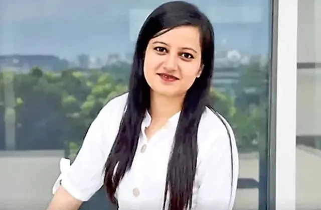 సాఫ్ట్​వేర్​ ఉద్యోగిని ఆత్మహత్య.. వెలుగులోకి కీలక విషయాలు