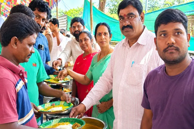 అన్ని దానాల్లో అన్నదానమే గొప్పది.. కొత్వాలశ్రీనివాసరావు