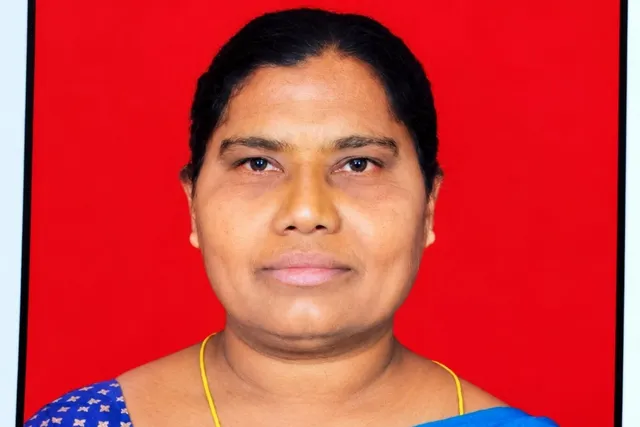 పెదప్రోలు వైఎస్సార్సీపీ ఎంపీటీసీ అభ్యర్థిగా మద్దాల కల్పన పెదప్రోలు వైఎస్సార్సీపీ ఎంపీటీసీ అభ్యర్థిగా మద్దాల కల్పన
