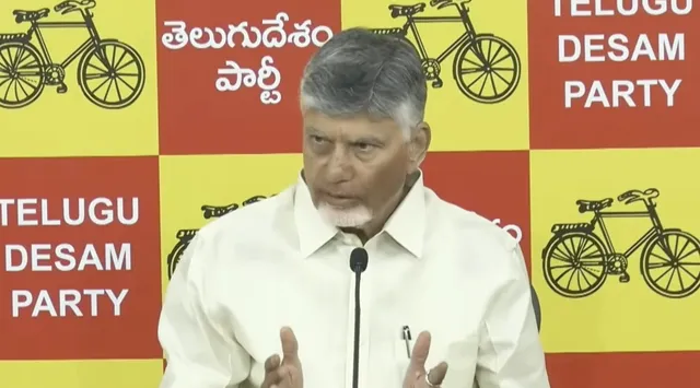నా జీవితాన్ని కూడా రిస్క్‌లో పెట్టా: సీఎం చంద్రబాబు