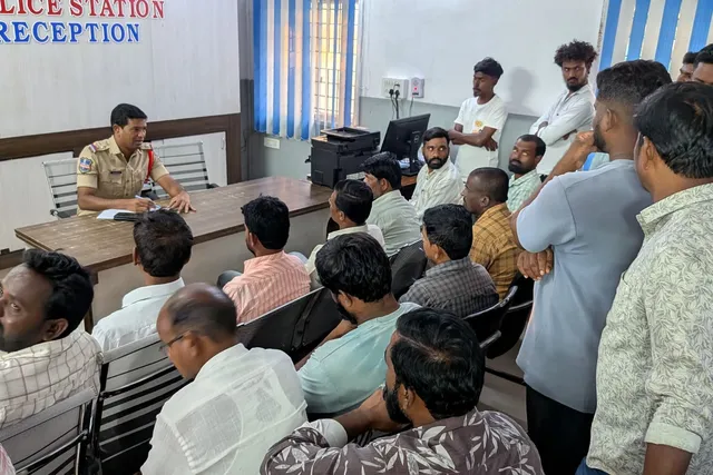 దేవునిపల్లిలో దుర్గామాత ప్రతిష్ఠాపన: పోలీసుల ముందస్తు సన్నాహక సమావేశం దేవునిపల్లిలో దుర్గామాత ప్రతిష్ఠాపన: పోలీసుల ముందస్తు సన్నాహక సమావేశం