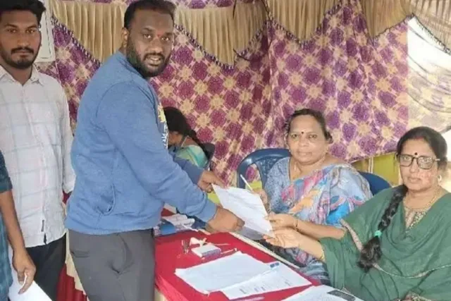 నామినేషన్ ఉపసంహరించుకున్న రవ్వ నాగేంద్ర వర్మ