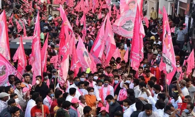 పట్టభద్రుల MLC ఎన్నికల్లో BRS వ్యూహం.. తెరపైకి కొత్త పేర్లు!