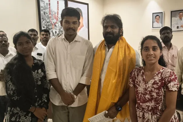 మాజీ మంత్రి శ్రీనివాస్ గౌడ్‌ను కలిసిన SV చారిటబుల్ ట్రస్ట్ ఛైర్మెన్