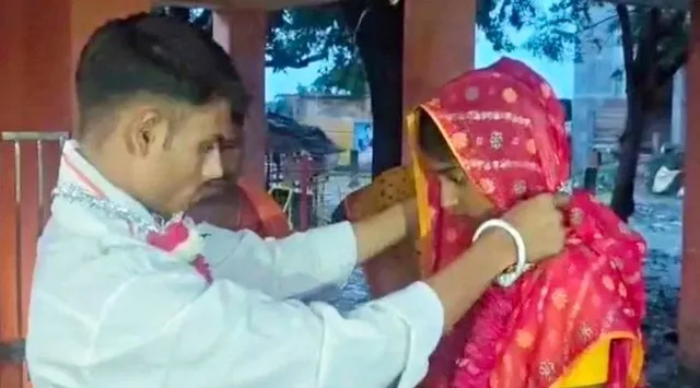 இரவில் காதலியின் வீட்டிற்குள் சிக்கிய இளைஞர்.. காலையில் திருமணம்