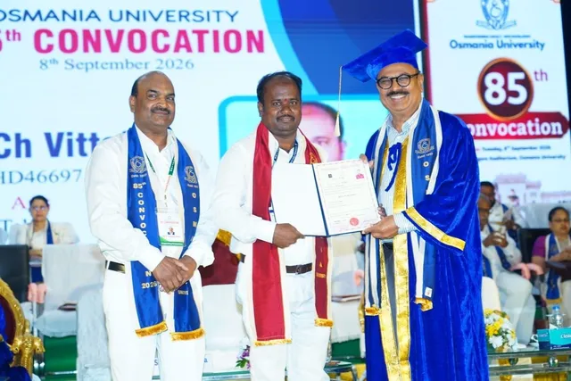 తెలుగు ఉపాధ్యాయుడికి పీహెచ్‌డీ