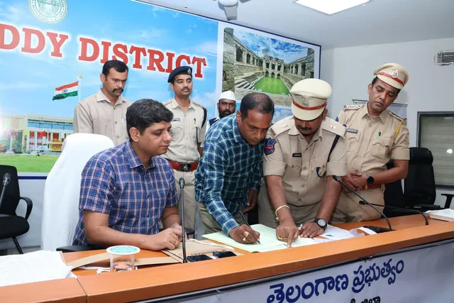 కామారెడ్డి జిల్లా బిచ్కుందలో బార్ కేటాయింపు లక్కీ డ్రా కామారెడ్డి జిల్లా బిచ్కుందలో బార్ కేటాయింపు లక్కీ డ్రా