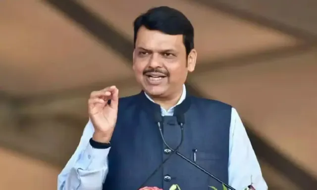 ప్రభుత్వ మార్పు ఎన్నికల ద్వారానే సాధ్యం: దేవేంద్ర ఫడ్నవీస్