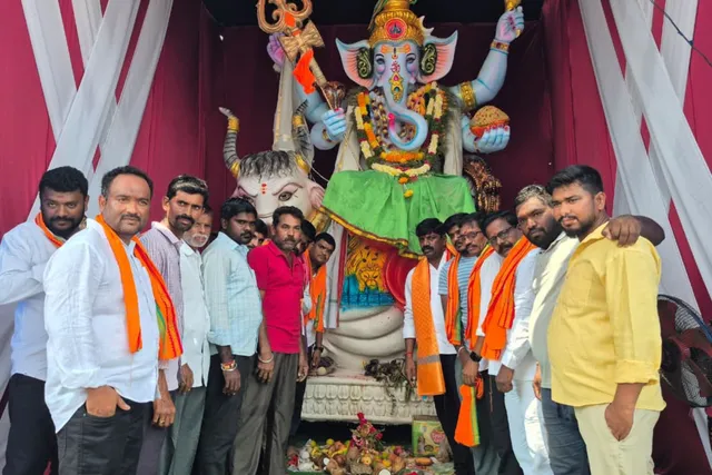 బ్రాహ్మణవెల్లంలలోని గణనాథులను దర్శించుకున్న ఎమ్మెల్యే