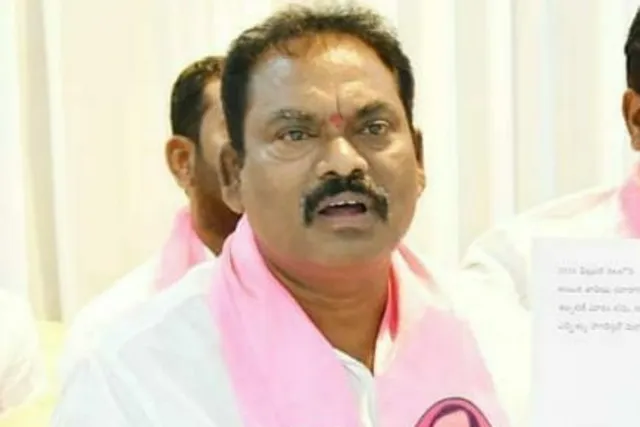 చొప్పదండి: ప్రజాపాలనలో రైతుల కంట కన్నీళ్లు