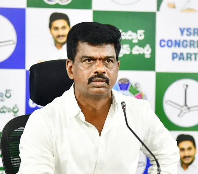 బీసీ రిజర్వేషన్లపై చంద్రబాబు అబద్ధాలు: గోరంట్ల మాధవ్