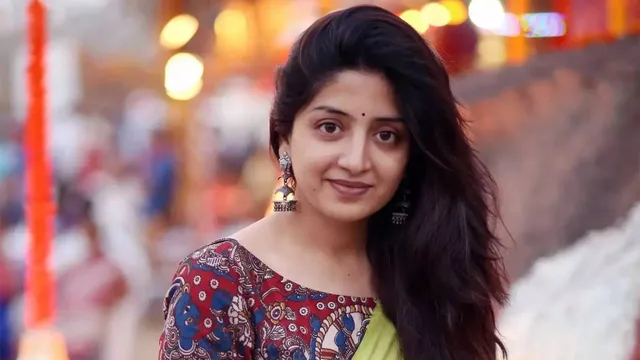 త్రివిక్రమ్పై పూనమ్ కౌర్ తీవ్ర ఆరోపణలు! త్రివిక్రమ్పై పూనమ్ కౌర్ తీవ్ర ఆరోపణలు!