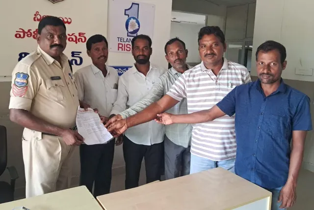 సామాజిక వర్గాన్ని కించపరిచేలా వ్యాఖ్యలు చేశారని ఫిర్యాదు
