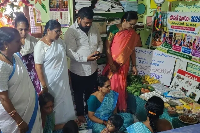 అంగన్వాడీ కేంద్రాల్లో ఘనంగా ఉత్సవాలు