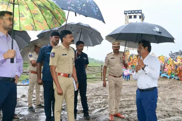 కరకట్ట వద్ద గణేష్ నిమజ్జన ఏర్పాట్లను పరిశీలించిన జిల్లాఎస్పీ