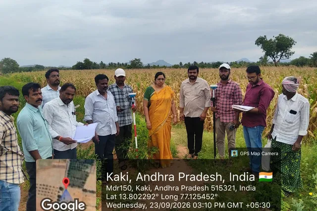 రొళ్లలో రీసర్వే పనులను పరిశీలించిన ఆర్డీఓ