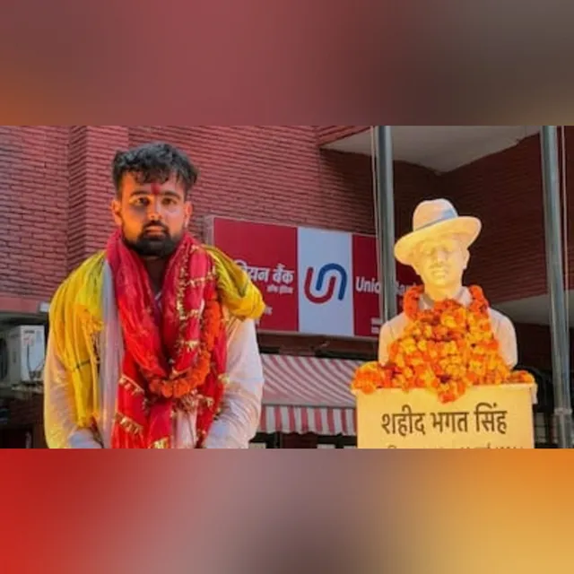 Bus conductor's son wins Delhi University elections
