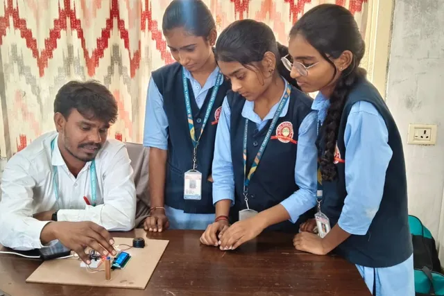 అగ్ని ప్రమాదాల నివారణకు వినూత్న ప్రాజెక్ట్ అగ్ని ప్రమాదాల నివారణకు వినూత్న ప్రాజెక్ట్