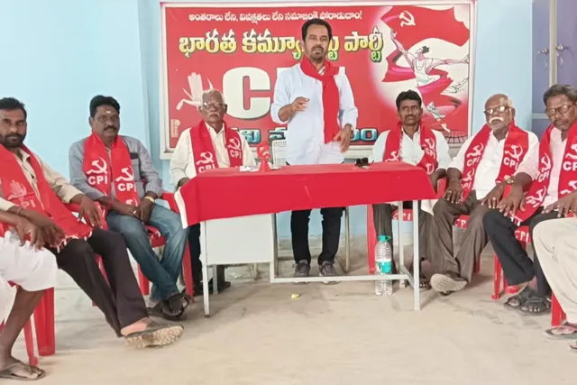 నిత్యావసర ధరలు తగ్గించాలి ..విద్యుత్ ఛార్జీలు రద్దు చేయాలి నిత్యావసర ధరలు తగ్గించాలి ..విద్యుత్ ఛార్జీలు రద్దు చేయాలి