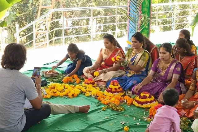 నిజాంపేట పెద్దమ్మ ఆలయంలో బతుకమ్మ పాట చిత్రీకరణ