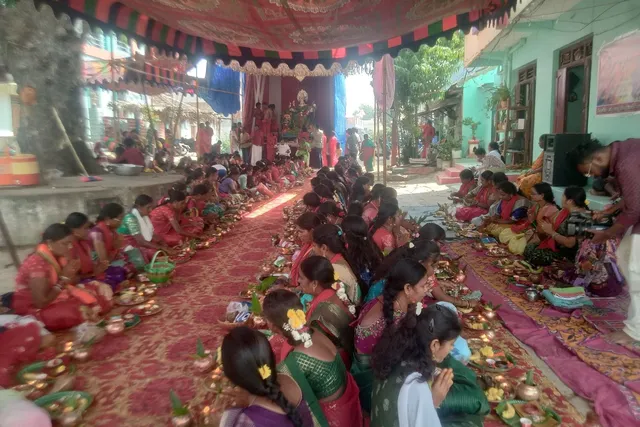 సిరికొండలో దుర్గామాత సన్నిధిలో ఘనంగా సామూహిక కుంకుమ పూజలు సిరికొండలో దుర్గామాత సన్నిధిలో ఘనంగా సామూహిక కుంకుమ పూజలు
