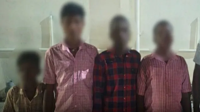 ஓமலூரில் காணாமல் போன 4 பள்ளி சிறுவர்கள் குமாரபாளையத்தில் மீட்பு