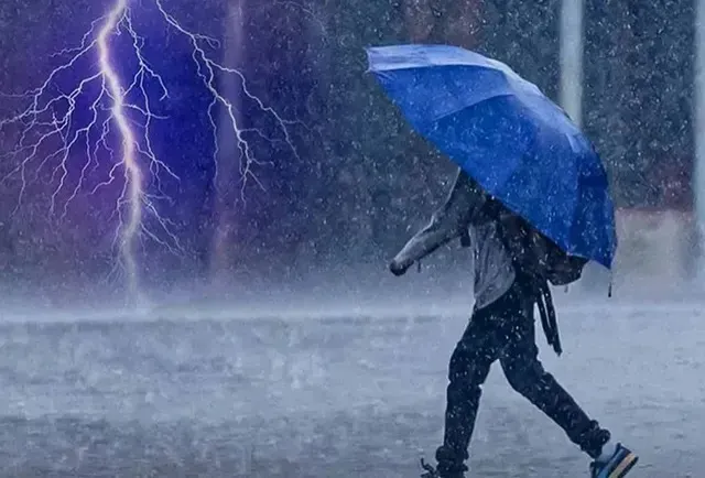 నేడు ఈ జిల్లాల్లో పిడుగులతో కూడిన వర్షాలు
